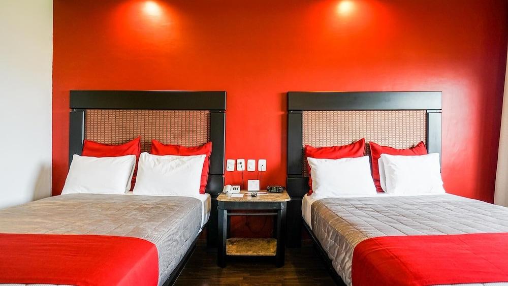 Hotel Celta Zapopan Exterior photo
