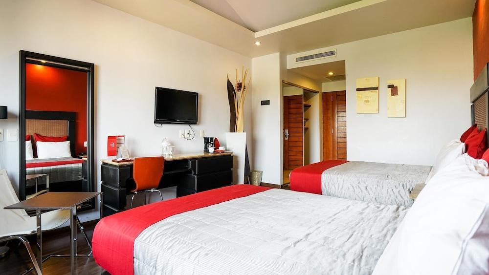 Hotel Celta Zapopan Exterior photo