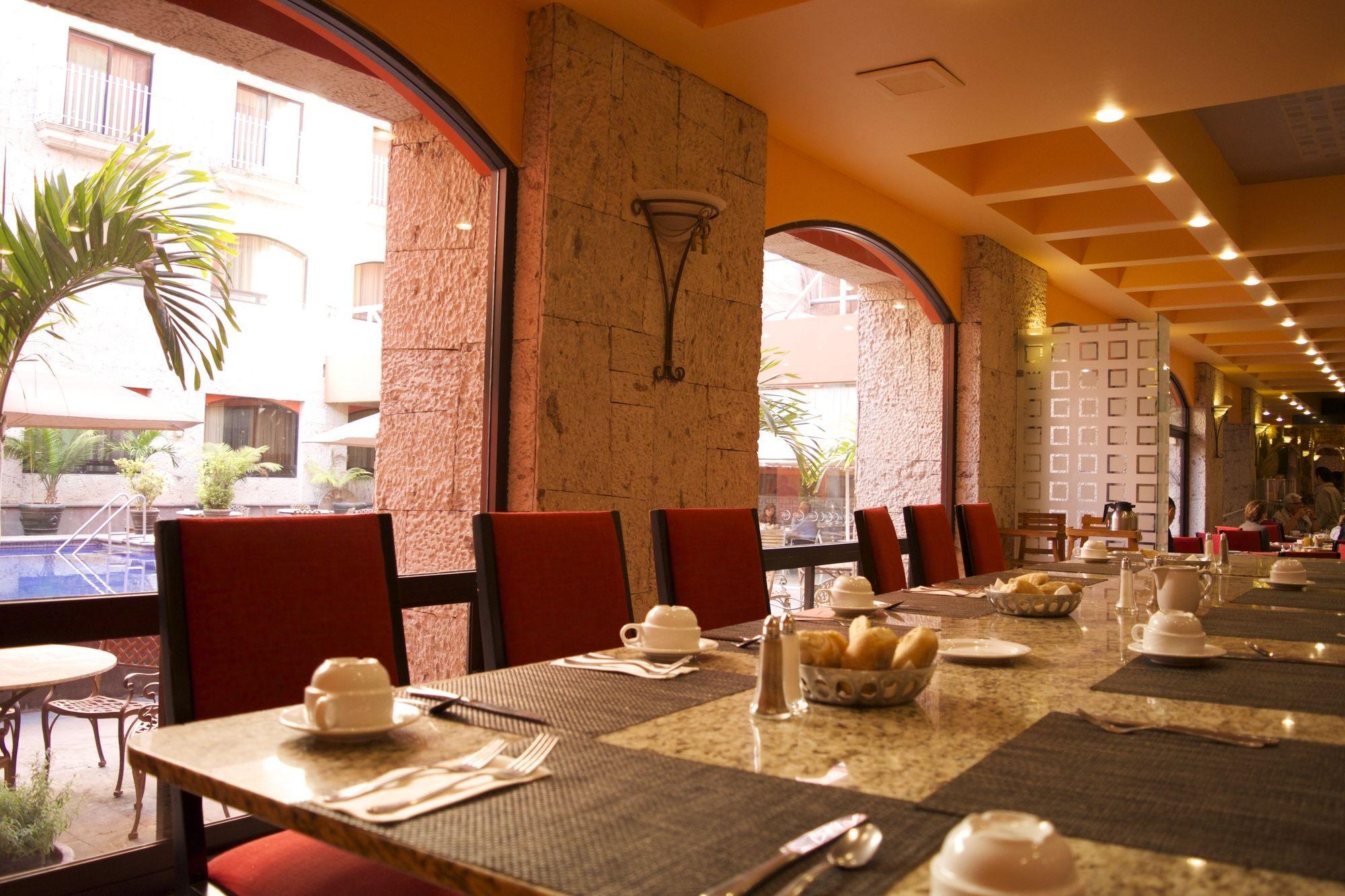 Hotel Celta Zapopan Exterior photo