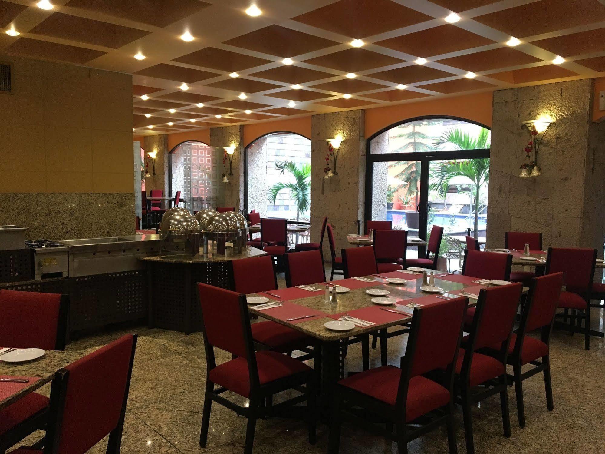 Hotel Celta Zapopan Exterior photo