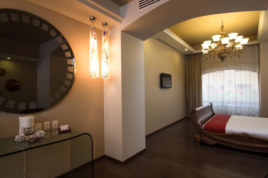 Hotel Celta Zapopan Exterior photo