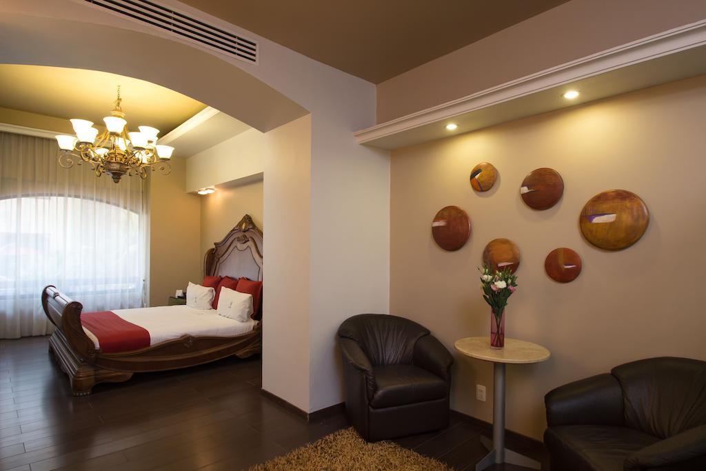 Hotel Celta Zapopan Exterior photo